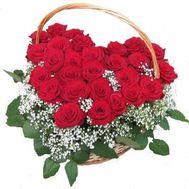 Сердце цветов из роз №520