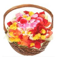 Корзина лепестков роз в Черкассах №112