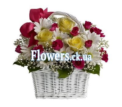 Корзина цветов из роз и хризантем №313