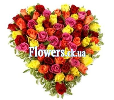Настільна композиція з троянд у формі серця