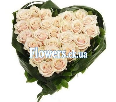 Серце з 25 білих троянд