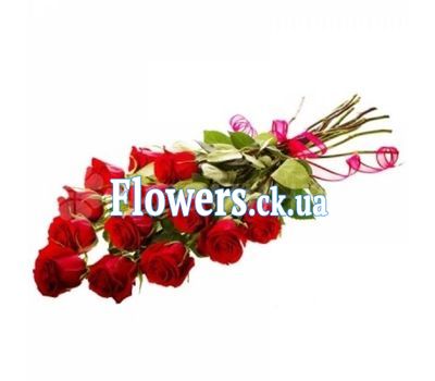 Букет із 15 червоних імпортних троянд